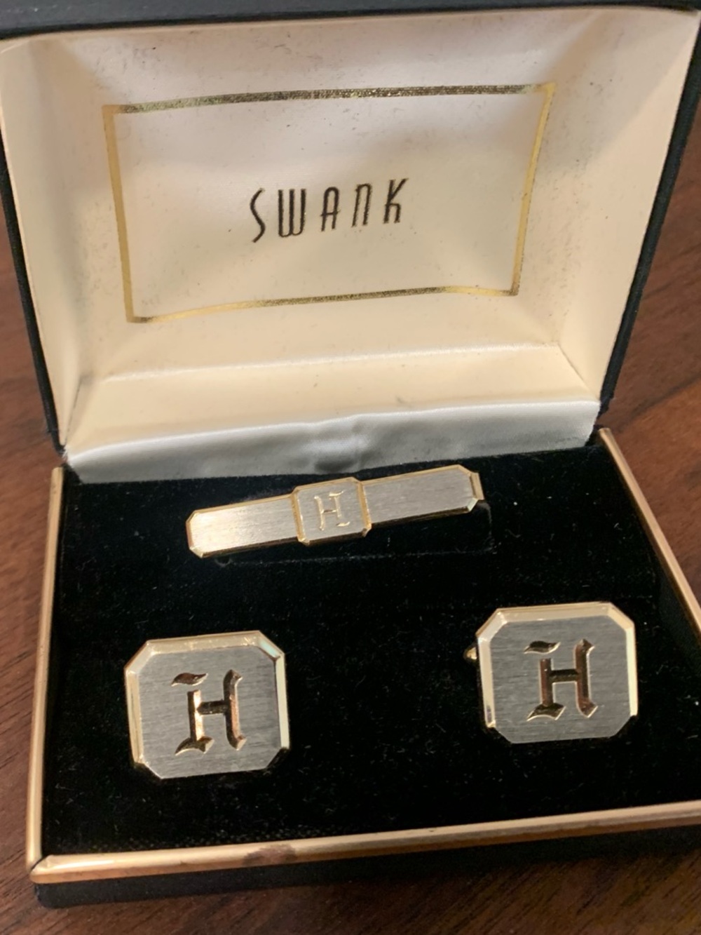 Vintage Swank cuff links and tie tack